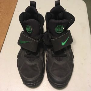 Men’s Nike Air Max Express US10